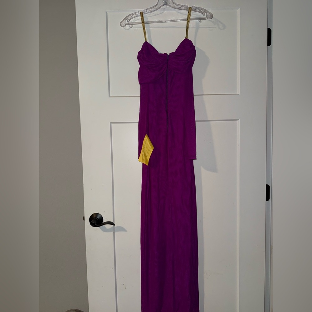 Bronx and Banco Monica Off The Shoulder Gown in Fuchsia XS 2 - Picture 6 of 6